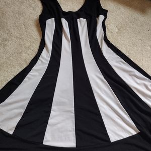 Connected Apparel Black and White Dress